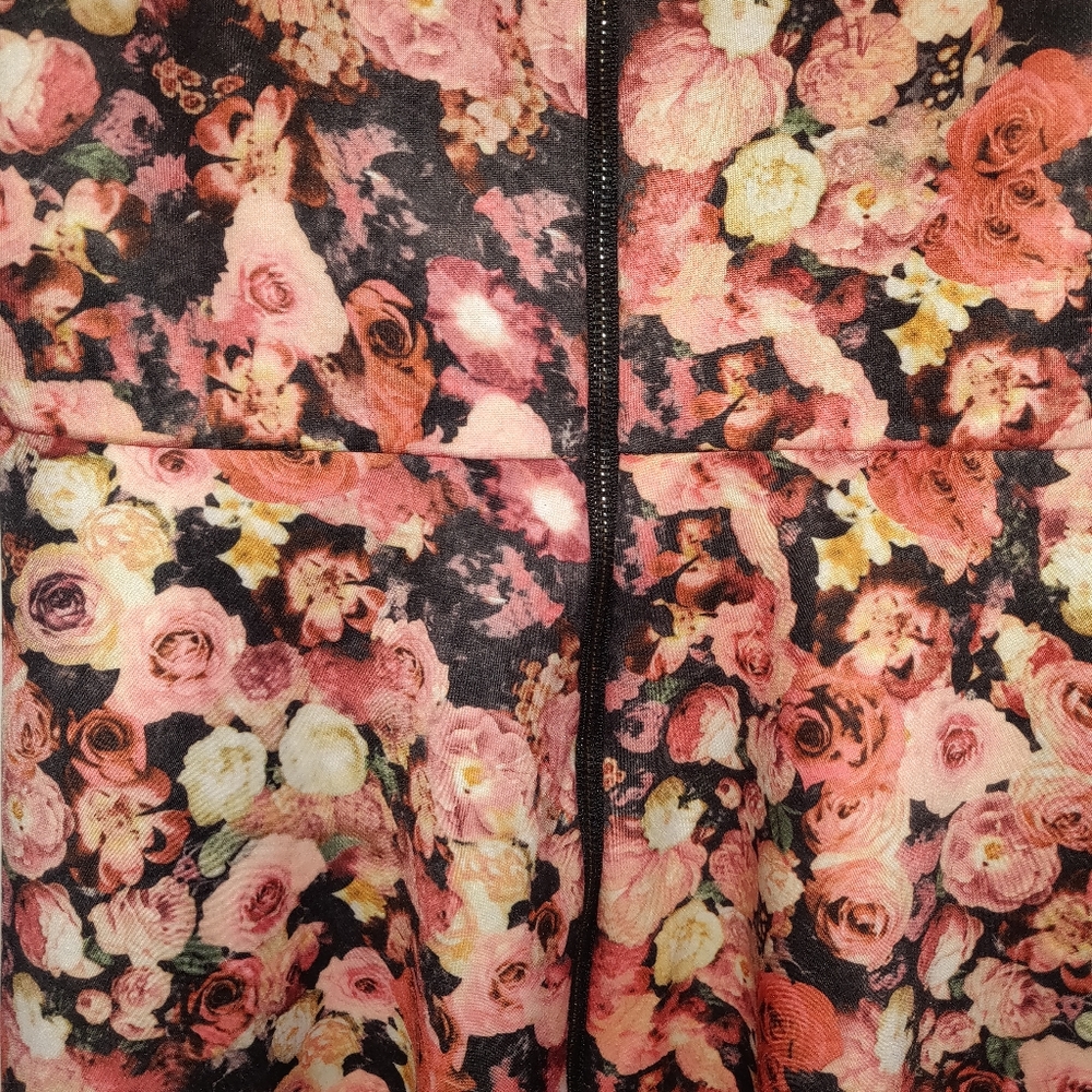 Dress - Picture 3 of 4